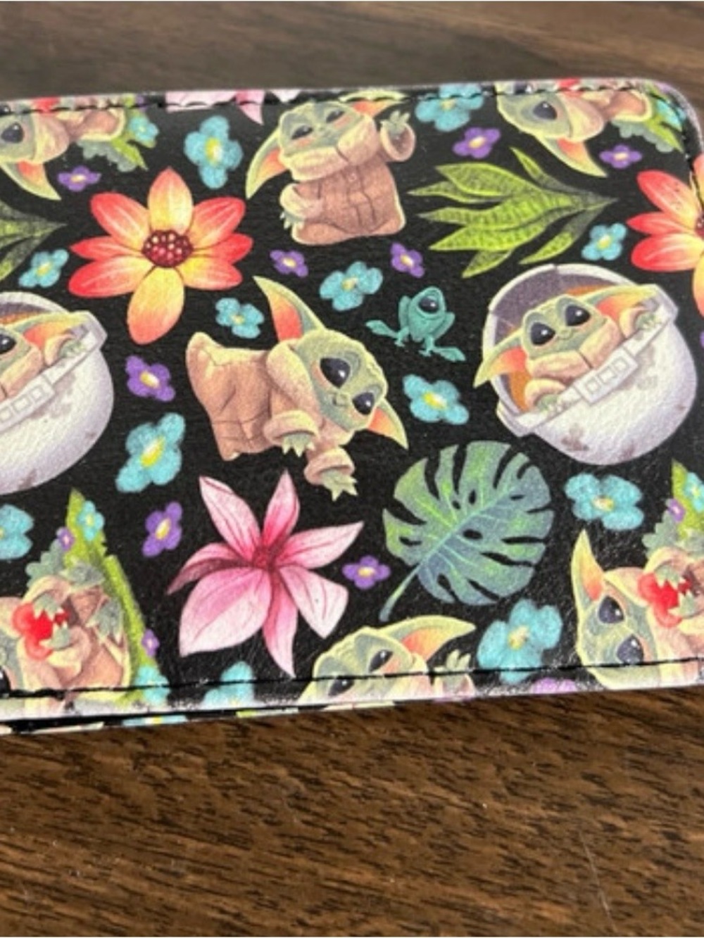 Buckle-Down Floral Baby Yoda Card Holder ,Bifold wallet